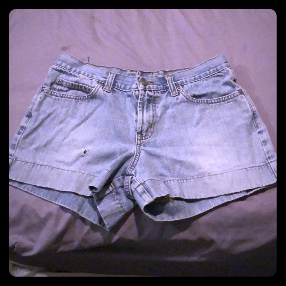 Vintage Size 7 jean shorts (Bongo) (4” inseam)